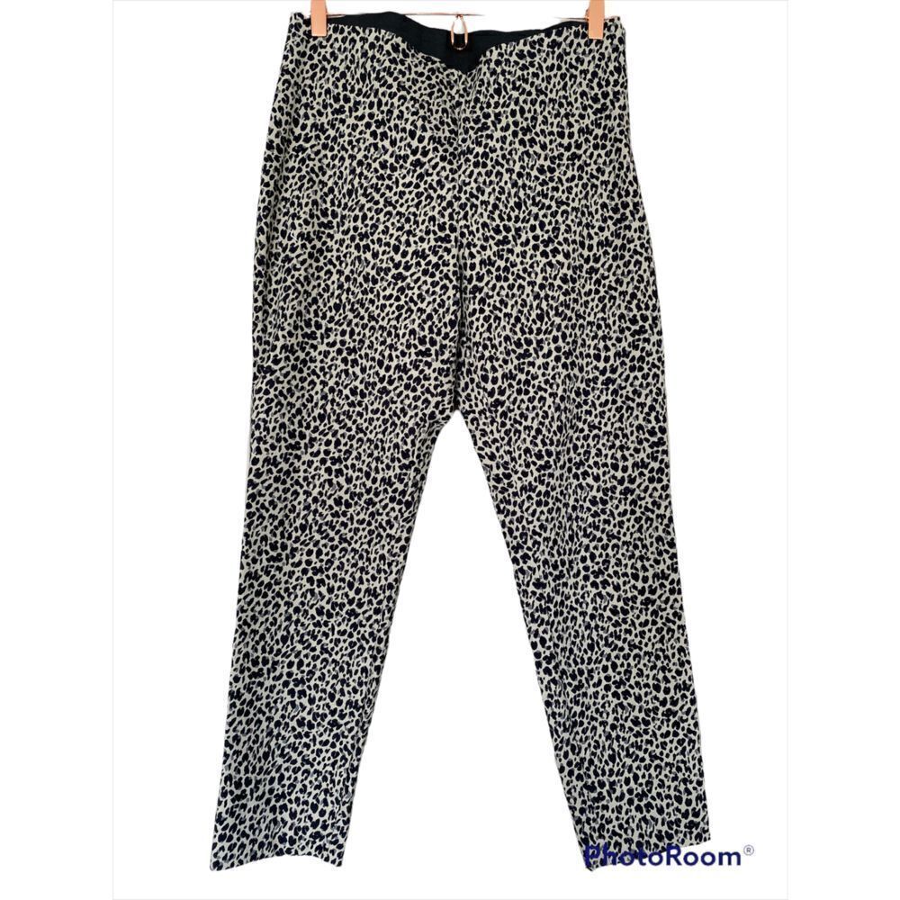 Jungle Leopard Print Cropped Stretch Pants 12